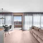 Quercus Village App 11 Mit Jacuzzi By Interhome Karigador