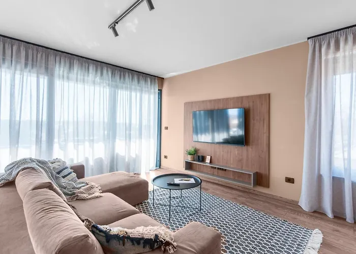 Quercus Village App 11 Mit Jacuzzi By Interhome *