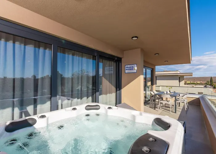 Quercus Village App 11 Mit Jacuzzi By Interhome Appartamento Karigador