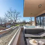 Quercus Village App 11 Mit Jacuzzi By Interhome 公寓 卡里高多